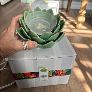 Like New Desert Bloom Scentsy Warmer